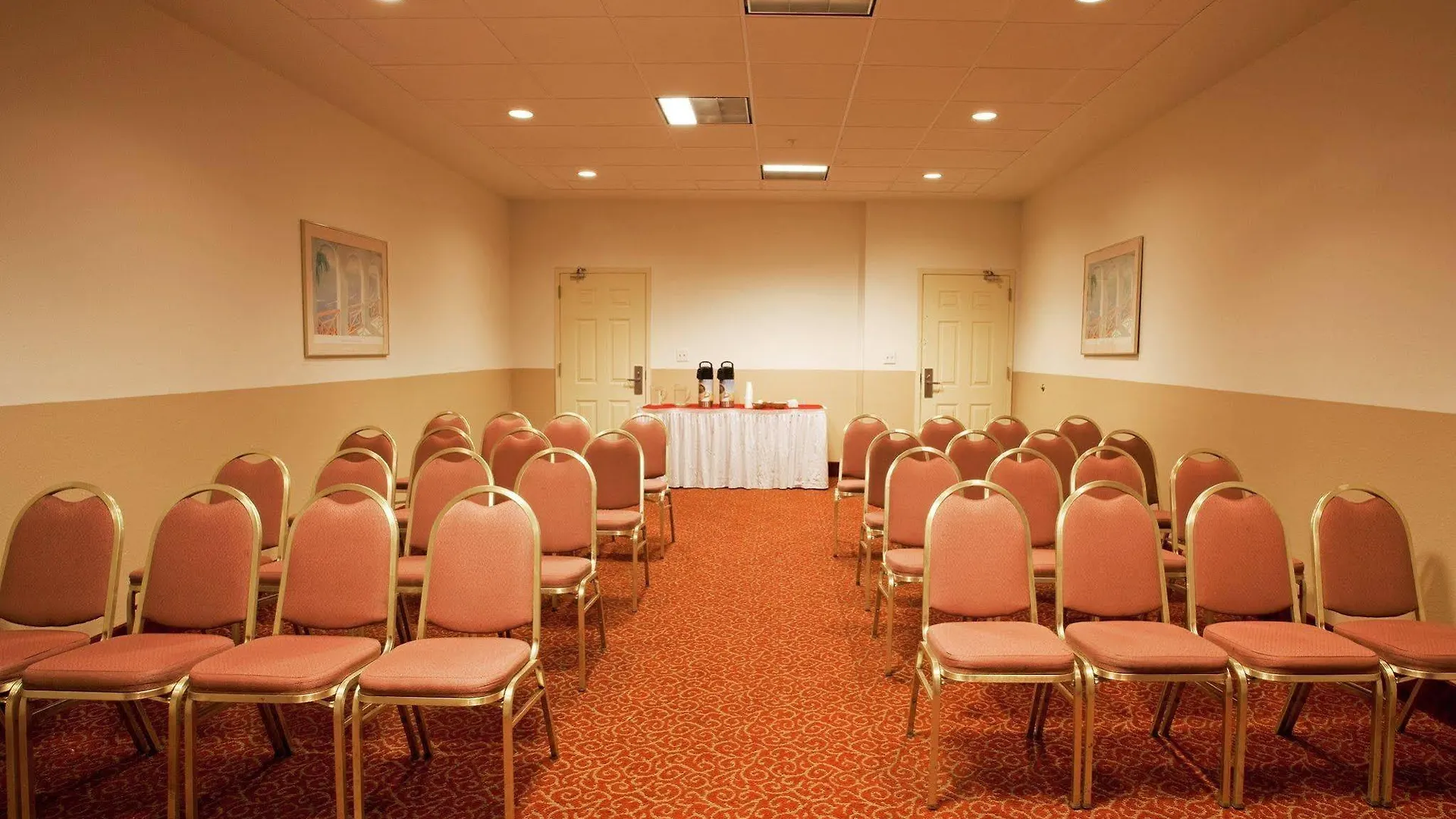 Country Inn & Suites By Radisson, Rj Stadium - Tampa Airport East Hotel